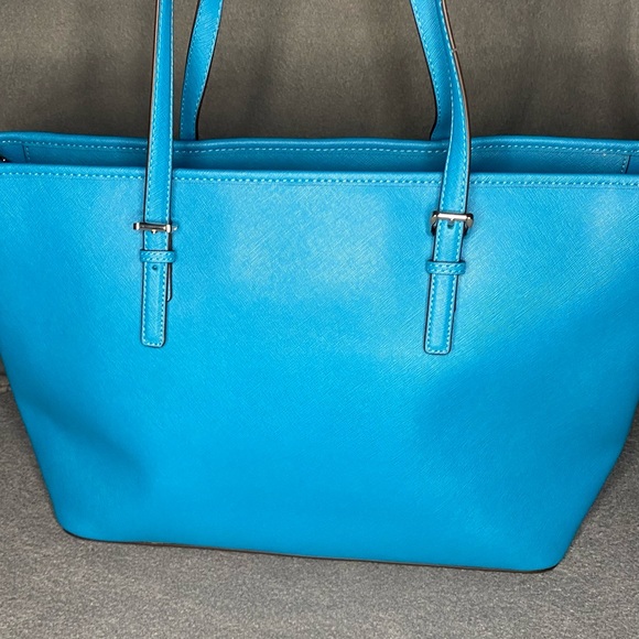 Michael Kors Large Laptop Tote - Picture 6 of 9